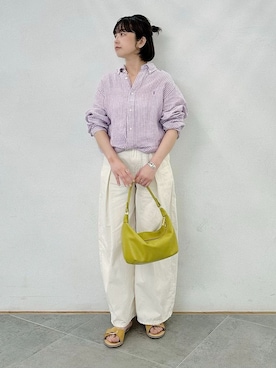 「Spick & Span（スピックアンドスパン）のSOMETHING / サムシング for SS 別注 HYPER CURVE LITE（チノパンツ、ホワイト系）」を使った、sakuさん（レディース・160cm）の春コーディネート