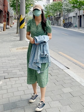 ヌ-ロウンさんのコーディネート