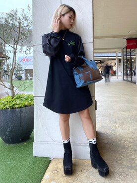 「AVIREX DEPOT」｜Reinaさん（レディース・155cm）の秋コーディネート