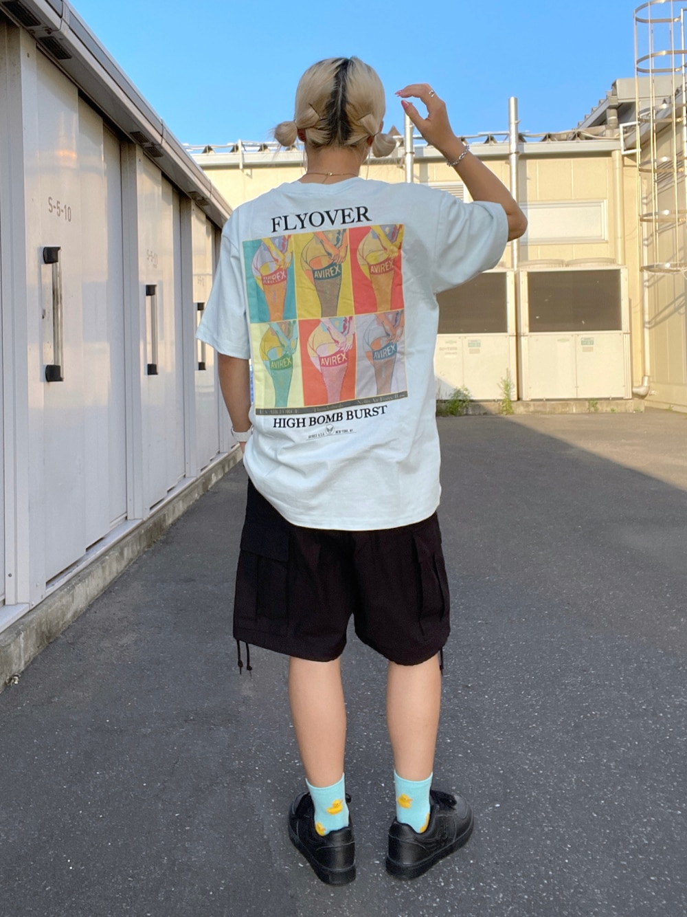 「AVIREX、メンズライク、ootd、夏コーデ、低身長、今日のコーデ、カーゴショーツ、AVIREXBelle、AVIREX DEPOT、アビレックス(AVIREX)」｜「AVIREXのSHIRT SLEEVE T-SHIRT <FLYOVER> / ショートスリーブ Tシャツ フライオーバー / AVIREX / アヴィレックス（Tシャツ/カットソー、ブルー系）」を使った、Reinaさん（レディース・155cm）の夏コーディネートの1枚目の写真