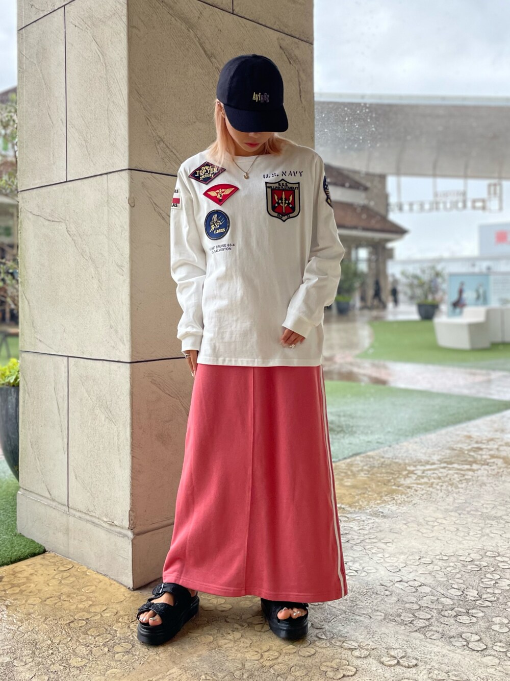 「AVIREX、ootd、楽チンコーデ、低身長、ゆるコーデ、今日のコーデ、オトナカワイイ、AVIREXBelle、AVIREX DEPOT、アビレックス(AVIREX)」｜「AVIREXのSWEET & JUICY CAP/ スイート&ジューシーキャップ（キャップ、ブラック系）」を使った、Reinaさん（レディース・155cm）の秋コーディネートの1枚目の写真