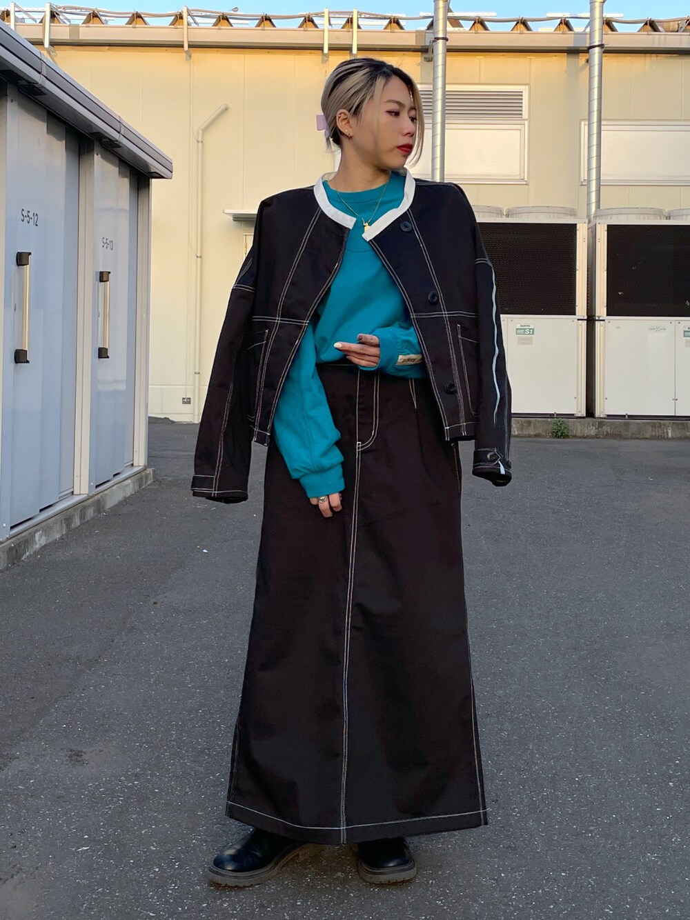 「セットアップ、AVIREX、ootd、ジャケットスタイル、春コーデ、低身長、今日のコーデ、AVIREXBelle、AVIREX DEPOT、アビレックス(AVIREX)」｜「AVIREXの《WEB&DEPOT限定》BACK LOGO TAPE TOPS/ バックロゴテープ トップス（Tシャツ/カットソー、グリーン系）」を使った、Reinaさん（レディース・155cm）の春コーディネートの1枚目の写真