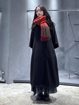 「アイテム（ステンカラーコート）」を使った、佐藤静香さん（レディース・159cm）の秋コーディネート
