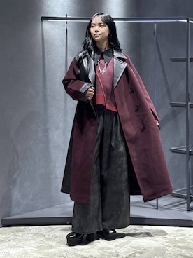 「アイテム（ブローチ/コサージュ）」を使った、佐藤静香さん（レディース・159cm）の冬コーディネート