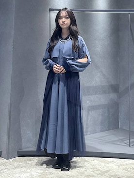 「アイテム（ブローチ/コサージュ）」を使った、佐藤静香さん（レディース・159cm）の秋コーディネート