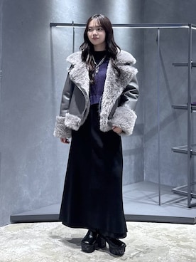 「アイテム（ムートンコート）」を使った、佐藤静香さん（レディース・159cm）の秋コーディネート