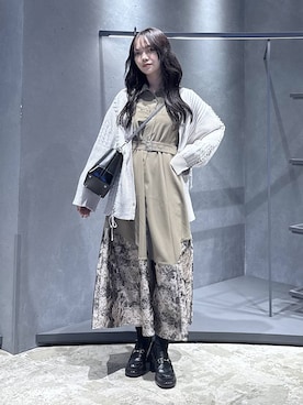 「HARE（ハレ）の2WAYバケットBAG(HARE)（ショルダーバッグ）」を使った、佐藤静香さん（レディース・159cm）の秋コーディネート