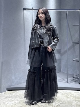 「アイテム（ライダースジャケット）」を使った、佐藤静香さん（レディース・159cm）の秋コーディネート