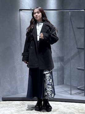 「アイテム（トレンチコート）」を使った、佐藤静香さん（レディース・159cm）の秋コーディネート