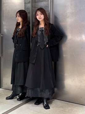 「アイテム（ネクタイ）」を使った、佐藤静香さん（レディース・159cm）の夏コーディネート