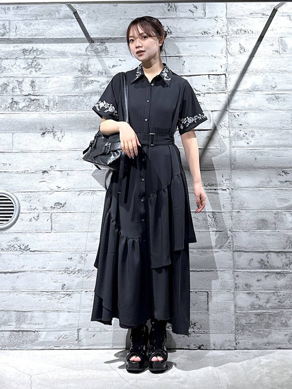 アシメフリルシシュウワンピース(HARE)を使った人気ファッション