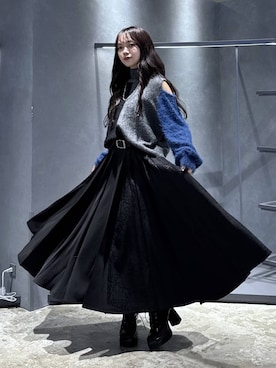 「HARE（ハレ）のアイテム（ベルト）」を使った、佐藤静香さん（レディース・159cm）の秋コーディネート