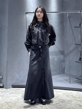 「アイテム（ブーツ、シルバー系）」を使った、佐藤静香さん（レディース・159cm）の秋コーディネート