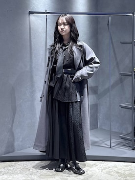 「アイテム（トレンチコート）」を使った、佐藤静香さん（レディース・159cm）の秋コーディネート