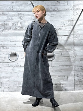 「アイテム（ワンピース/ドレス）」を使った、佐藤静香さん（レディース・159cm・20代）の秋コーディネート