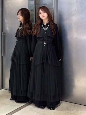 「アイテム（ブローチ/コサージュ）」を使った、佐藤静香さん（レディース・159cm）の夏コーディネート