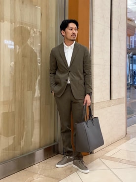 「hALON(雑貨)（アーロン）のアイテム」を使った、藤高 尚徳さん（メンズ・175cm）の春コーディネート