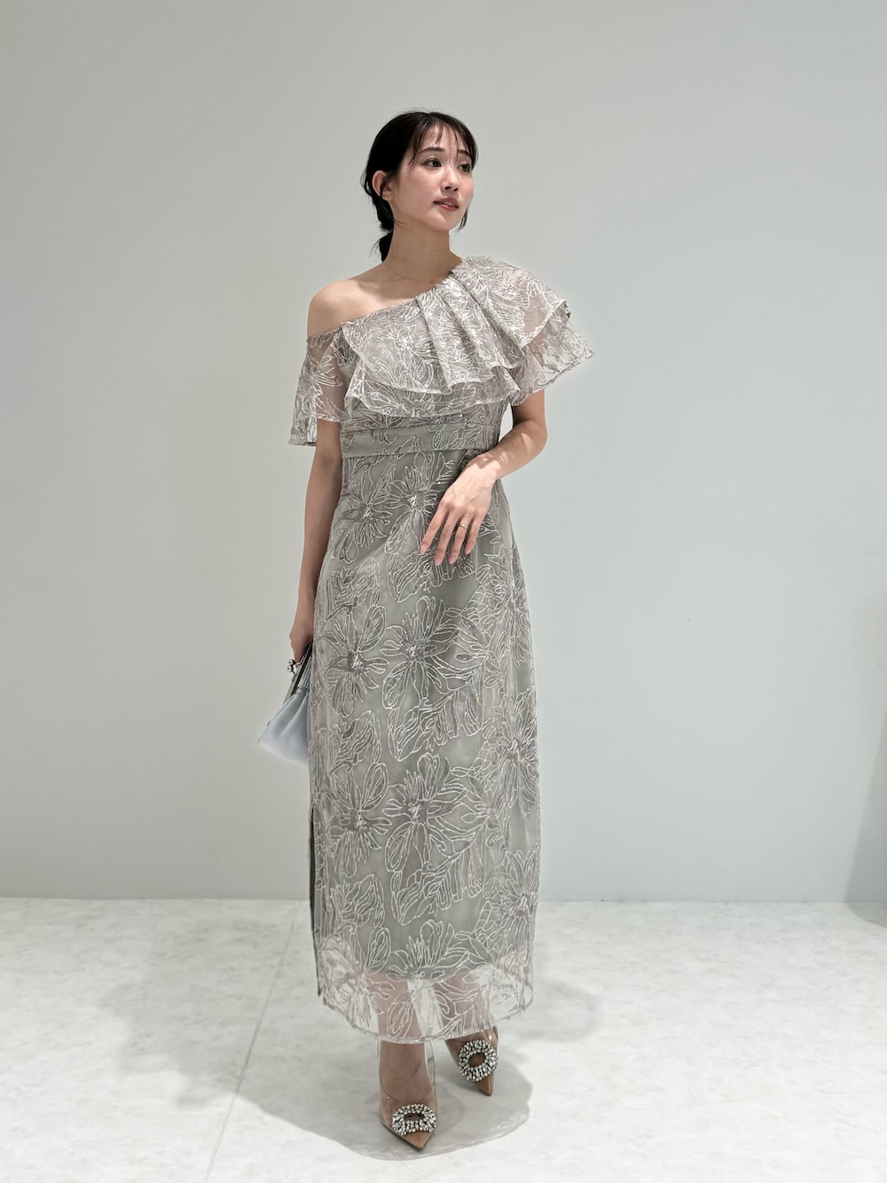 新品LejaフリルオフショルダースパンコールウエストマークスリットIラインドレス Leja（レジャ）の「【LEJA】LEJA-フリルオフショルダー