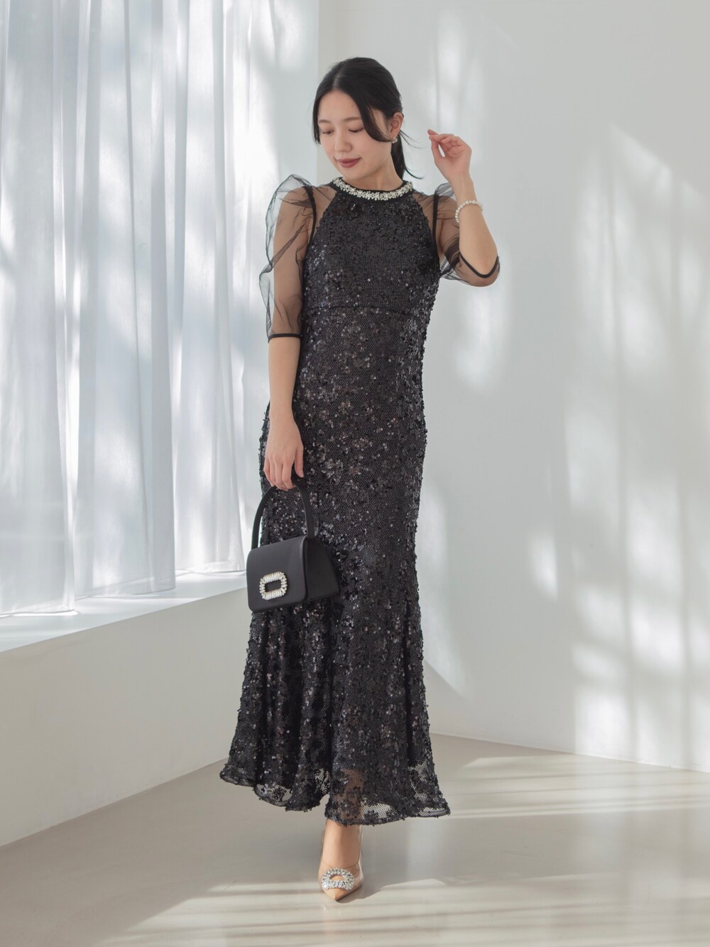 Leja（レジャ）の「【LEJA】ビジューネックスパンコールシアー