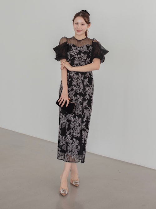 ラメシャギーフラワーシアースリーブＩラインワンピースドレス結婚式パーティー二次会 Leja（レジャ） パーティードレス ドレス 「LEJA」ラメシャギー