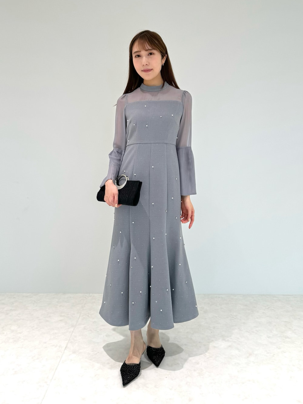 LEJA】パールビジュー付き透け感プリーツフレアスリーブビーズ