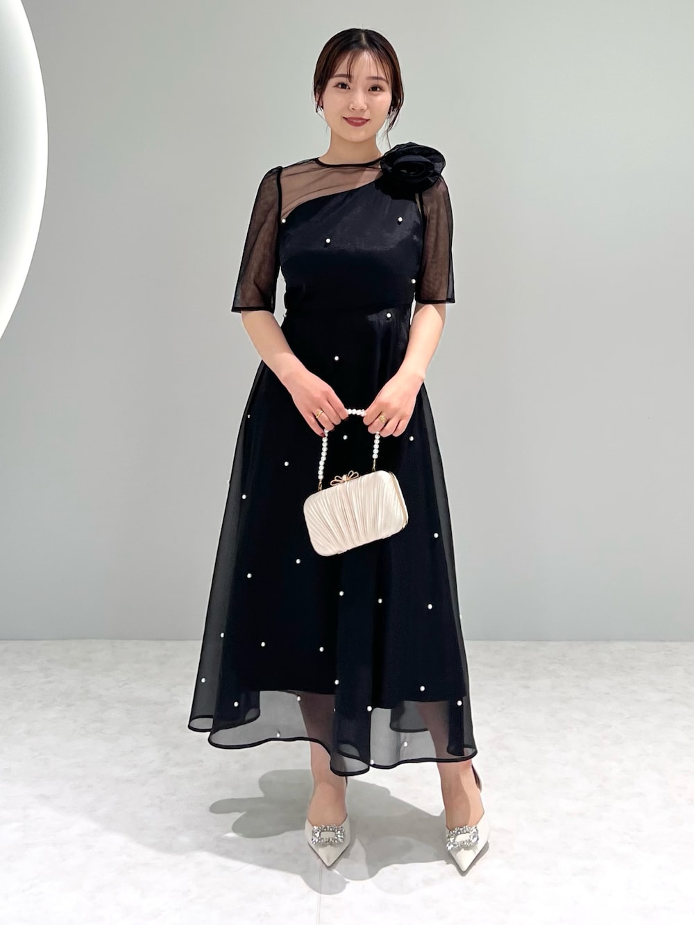 LEJA】パールアシンメトリーローズモチーフAラインドレス