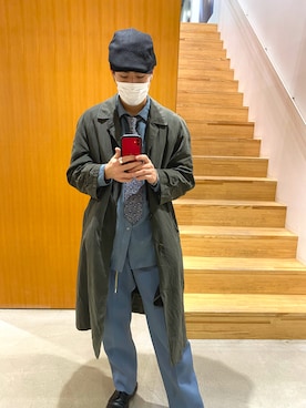「VERSACE（ヴェルサーチ）のアイテム（トップス）」を使った、カナイさん（メンズ・187cm）の冬コーディネート