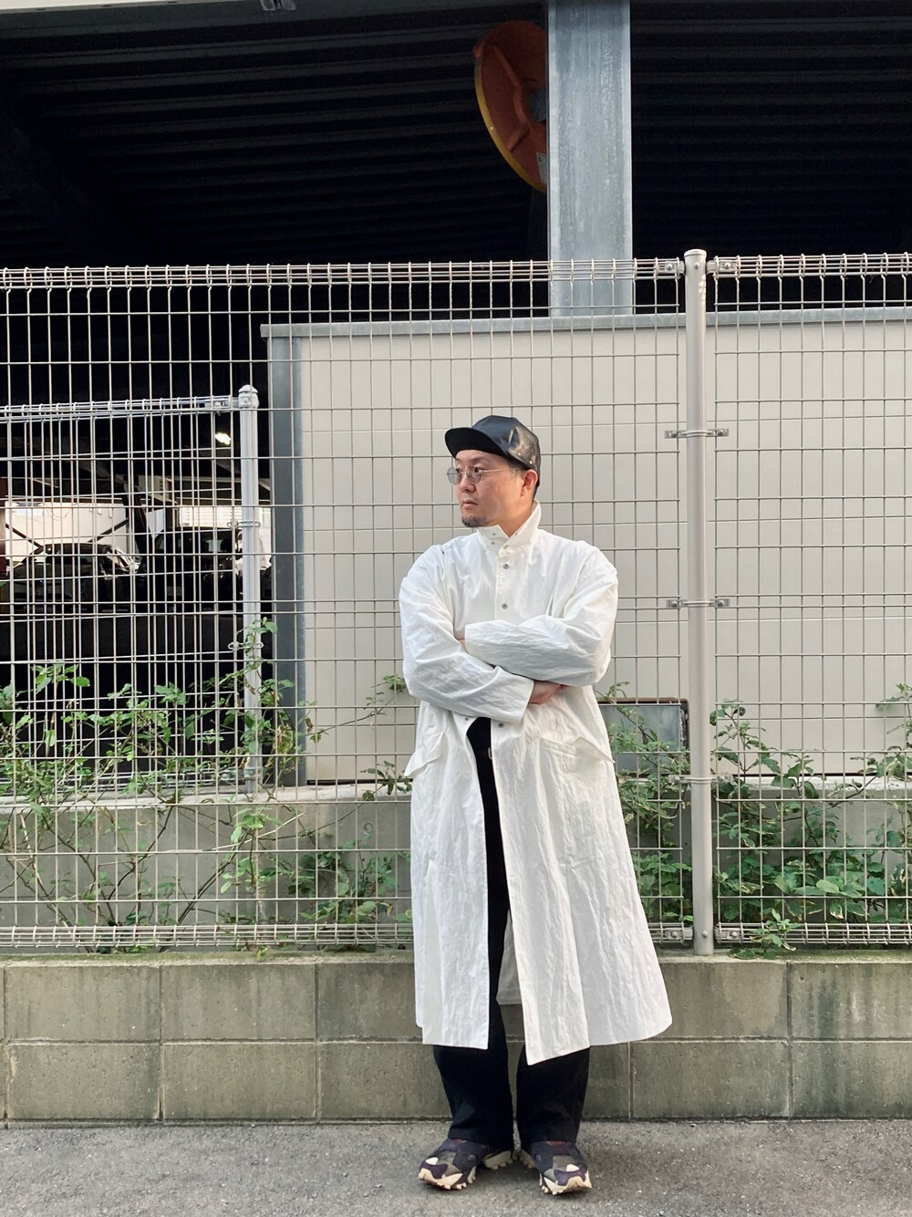 「MRFATMANのBillie Leather Cap　ビリーレザーキャップ（キャップ、ブラック系）」を使った、to48さん（メンズ・173cm）の冬コーディネートの1枚目の写真