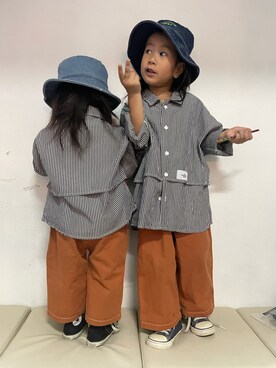 「アイテム（シャツ/ブラウス、ブラック系）」を使った、KeeeTさん（キッズ・100cm）の秋コーディネート