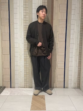 「アイテム（カーディガン/ボレロ）」を使った、イワサキさん（メンズ・168cm）の秋コーディネート