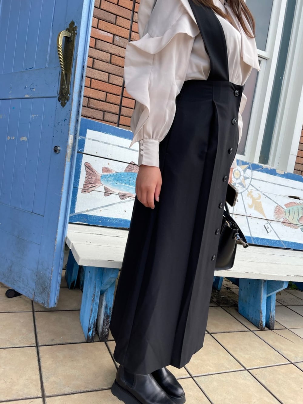 「オトナ女子、ブーツコーデ、スカートスタイル、大人かわいい」｜「CELINEのアイテム（バッグ、ブラック系）」を使った、♡えみ♡さん（レディース・165cm）の秋コーディネートの1枚目の写真