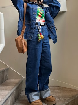 「Levi's（リーバイス）のアイテム（デニムパンツ、ブルー系）」を使った、ミさん（レディース・150cm）の秋コーディネート