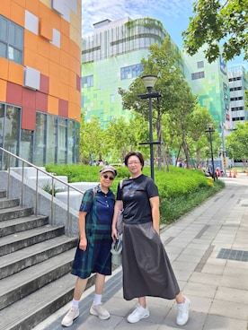 「SKECHERS（スケッチャーズ）のアイテム（シューズ）」を使った、Jessie さん（レディース・170cm）の夏コーディネート