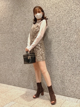 「LA BELLE ETUDE（ラベルエチュード）のアイテム（Tシャツ/カットソー）」を使った、Non Miuraさん（レディース・161cm）の秋コーディネート