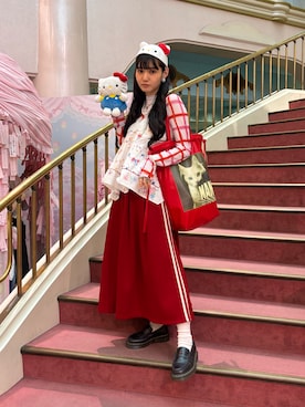 「アイテム（スカート、レッド系）」を使った、荒川ちかさん（レディース・163cm）の夏コーディネート