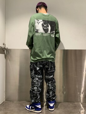 「KaneZ（ケインズ）のアイテム（Tシャツ/カットソー）」を使った、山田 統生さん（メンズ・182cm）の夏コーディネート