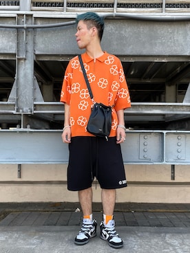 「WHITELAND（ホワイトランド）のアイテム（バッグ）」を使った、山田 統生さん（メンズ・182cm）の夏コーディネート