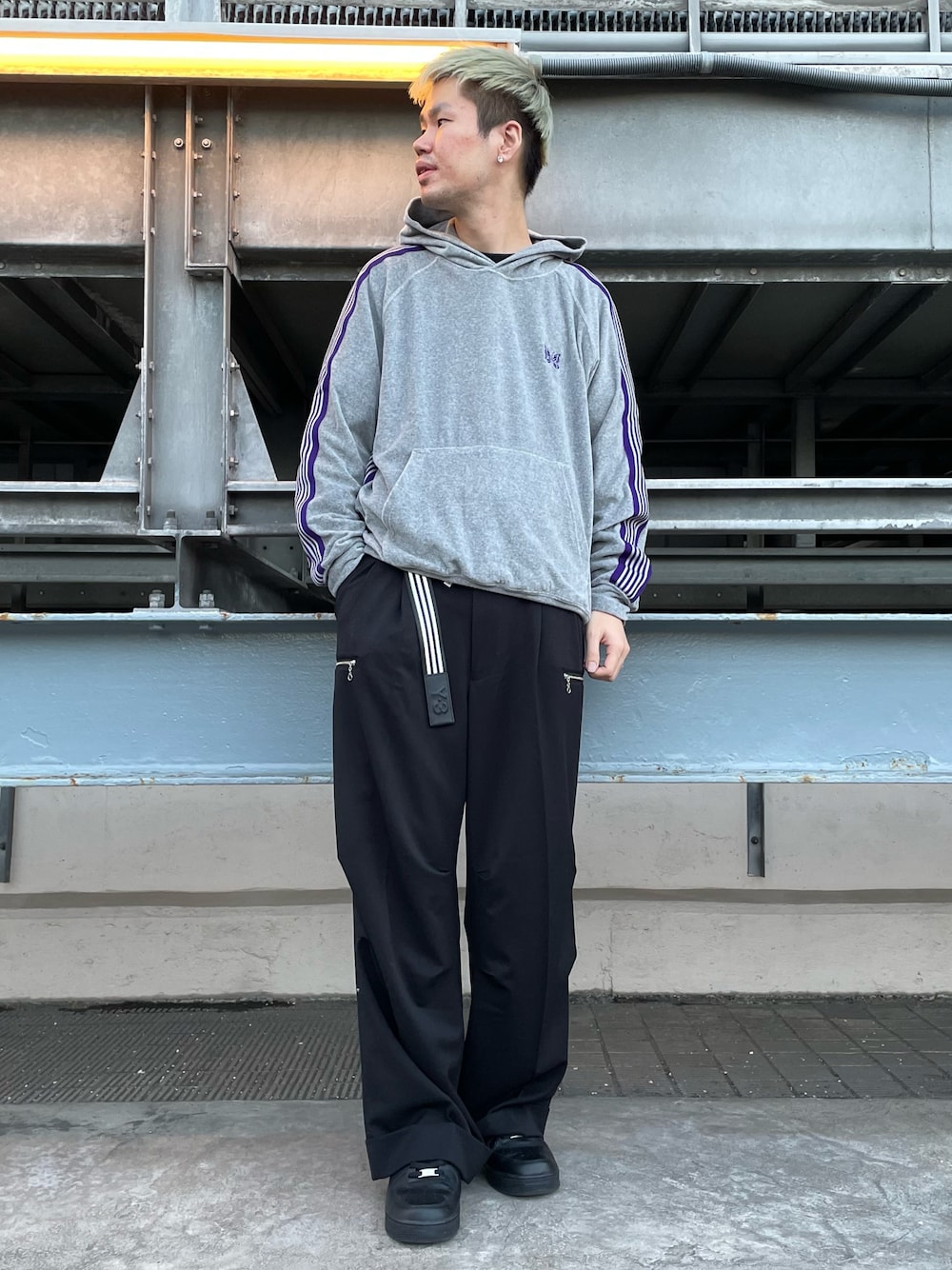 XL 新品未使用　needles パーカー　グレー　トラックパンツ 中古・古着通販】Needles (ニードルズ) トラックパンツ グレー