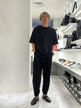 「ハイトーンカラー」｜「アイテム（スリッポン）」を使った、むねのリーチさん（メンズ・174cm）の冬コーディネート
