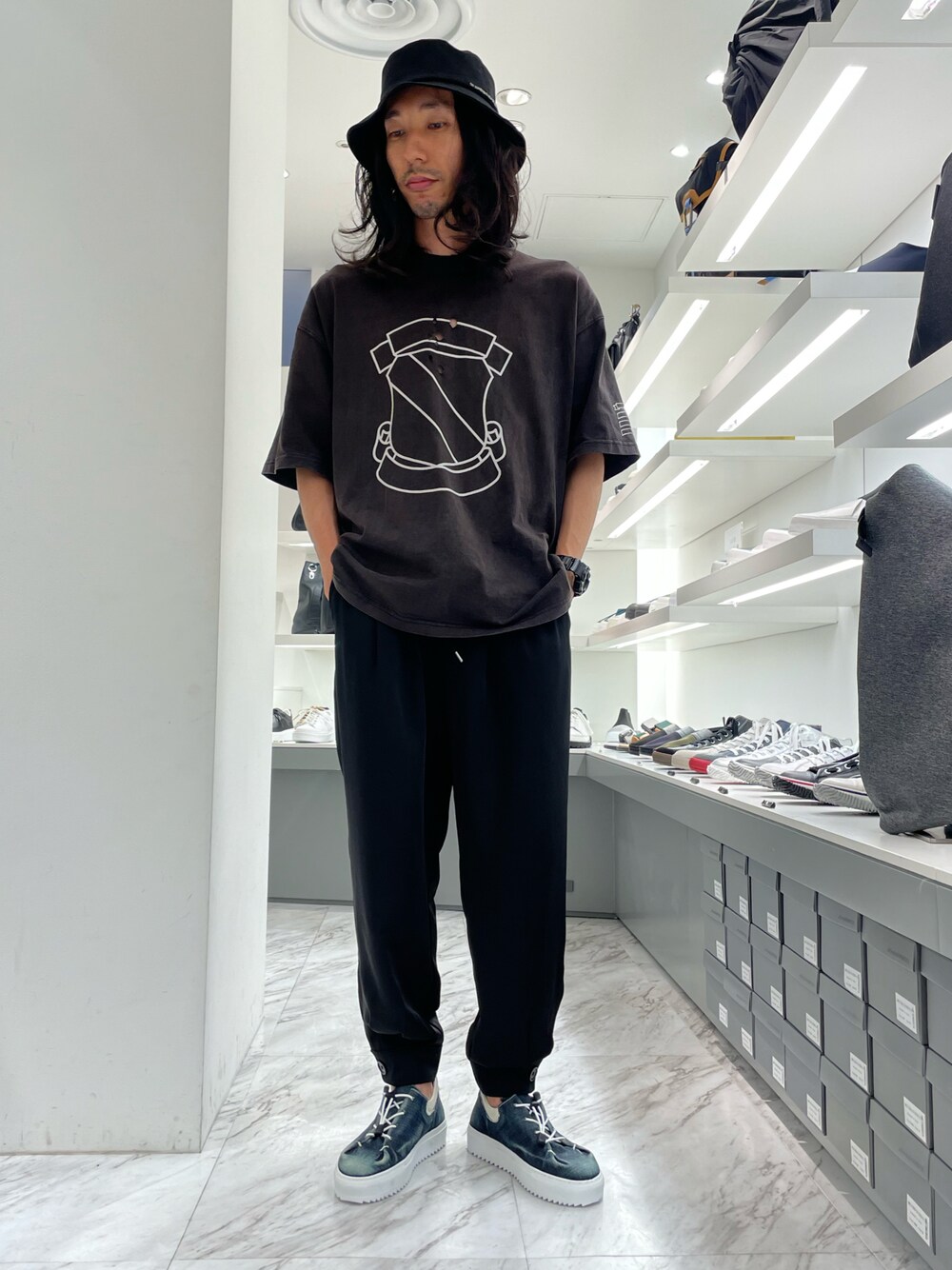 ナンバーナイン　穴空きエンブレムTシャツ　3　グレー　スタンダード ナンバーナイン 穴空きエンブレムTシャツ 3 グレー スタンダード