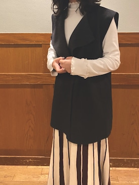 バイカラープリーツニットスカートを使った人気ファッション