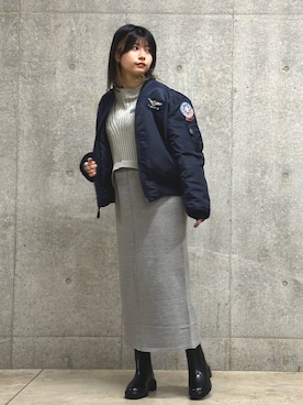 「ニットワンピース」｜「アイテム（MA-1）」を使った、ヤマモトマイさん（レディース・165cm）の秋コーディネート