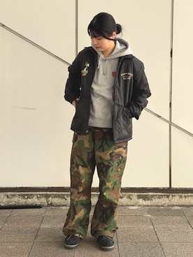 「アイテム（ミリタリージャケット）」を使った、ヤマモトマイさん（レディース・165cm）の秋コーディネート