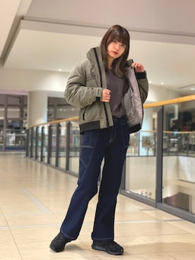 「AVIREX（アヴィレックス）の【AVIREX FLYER'S】WOMENS/フライトジャケット ウェザーウォッチャー/FLIGHT JACKET WEATHER WATCHER/AF（ミリタリージャケット）」を使った、ヤマモトマイさん（レディース・165cm）の秋コーディネート