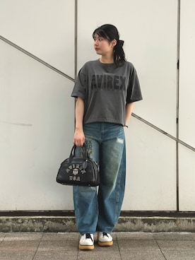 「AVIREX（アヴィレックス）のアイテム（バッグ）」を使った、ヤマモトマイさん（レディース・165cm）の春コーディネート