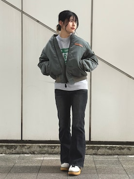 「アイテム（MA-1）」を使った、ヤマモトマイさん（レディース・165cm）の秋コーディネート