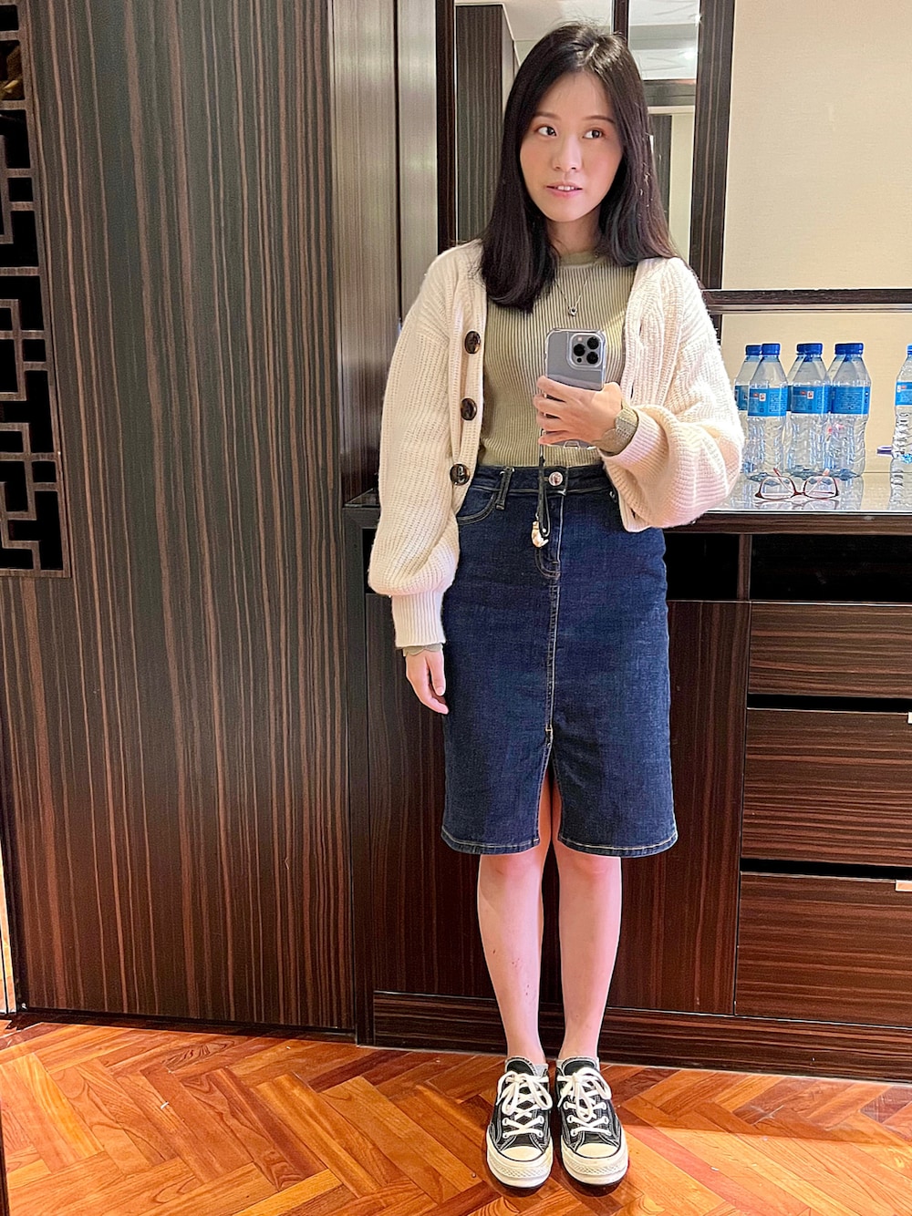 「低身長コーデ、Kastane、Heather、mango、converse」｜「Kastaneのスカラップリブニット（ニット/セーター、グリーン系）」を使った、晴ʕ•ᴥ•ʔ🇹🇼さん（レディース・153cm）の秋コーディネートの1枚目の写真