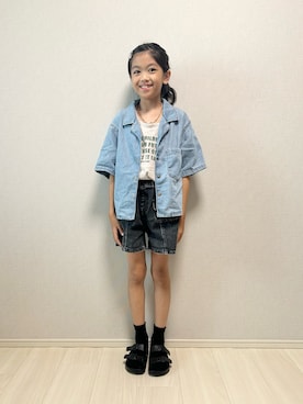 「coca（coca）（コカ）のキッズ 　フラップポケット付きデニムショートパンツ（デニムパンツ）」を使った、haru__maaさん（キッズ・131cm）の夏コーディネート