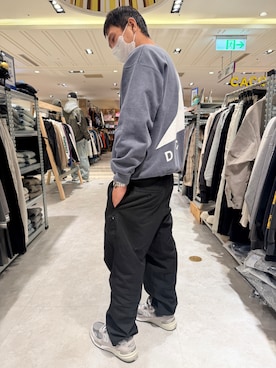 「アイテム（チノパンツ）」を使った、峻さん（メンズ・170cm・30代）の冬コーディネート