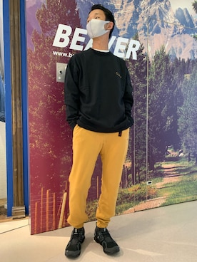 レディースのスウェットパンツ イエロー 黄色系 刺繍 コーディネート Zozotown